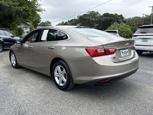 Used 2022 Chevrolet Malibu LS FWD image 3