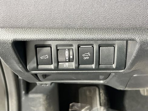 Used 2023 Subaru Outback Premium image 10