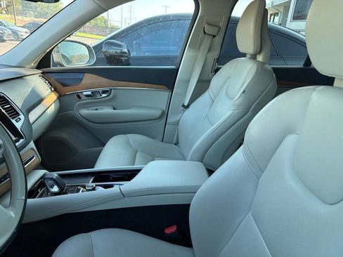 Used 2022 Volvo XC90 T8 Inscription Expression AWD/4WD image 5