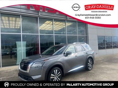 Certified 2025 Nissan Pathfinder Platinum