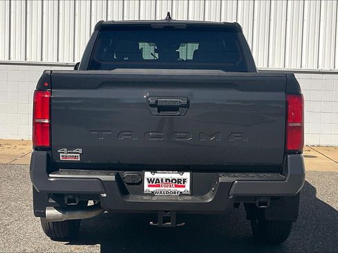 New 2025 Toyota Tacoma SR5 image 5