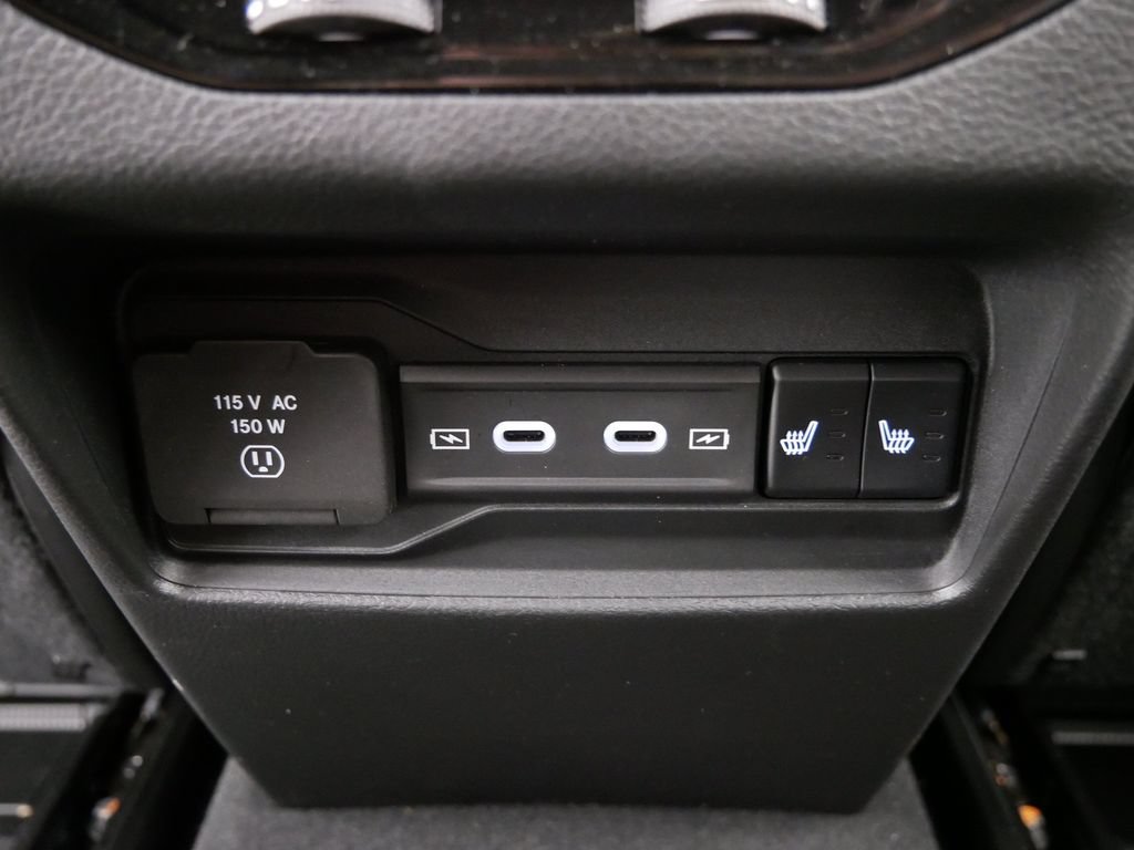 New 2026 Jeep Grand Cherokee Limited w/ Trailer Tow Package AWD/4WD image 16
