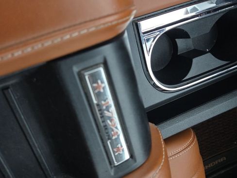 Used 2021 Toyota Tundra 4x4 CrewMax image 17