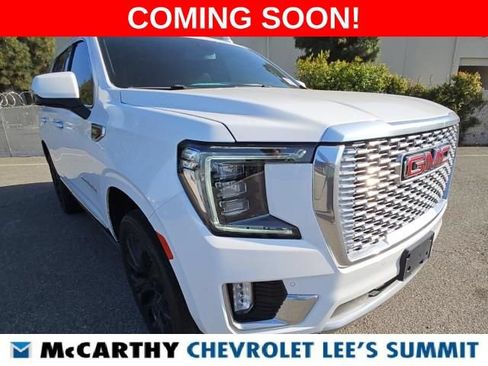 Used 2023 GMC Yukon Denali w/ Max Trailering Package AWD/4WD image 2