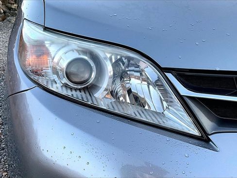 Used 2018 Toyota Sienna XLE w/ XLE Navigation Package image 29