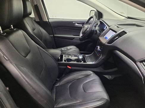 Used 2020 Ford Edge Titanium w/ Equipment Group 301A image 21