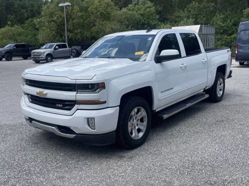 Used 2017 Chevrolet Silverado 1500 LT w/ All Star Edition AWD/4WD image 2