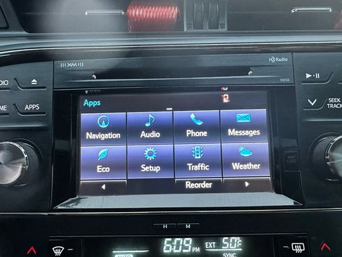 Used 2018 Toyota Avalon Touring image 23