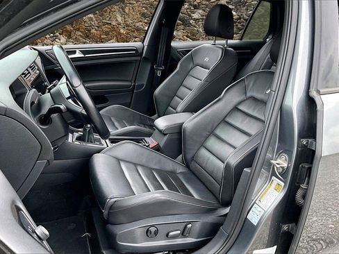 Used 2019 Volkswagen Golf R 4-Door image 21