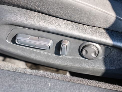 Certified 2025 Honda Accord SE image 13