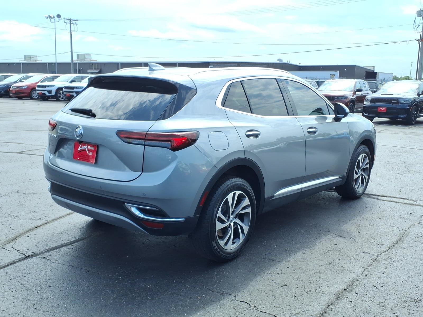 Used 2023 Buick Envision Essence AWD/4WD image 4