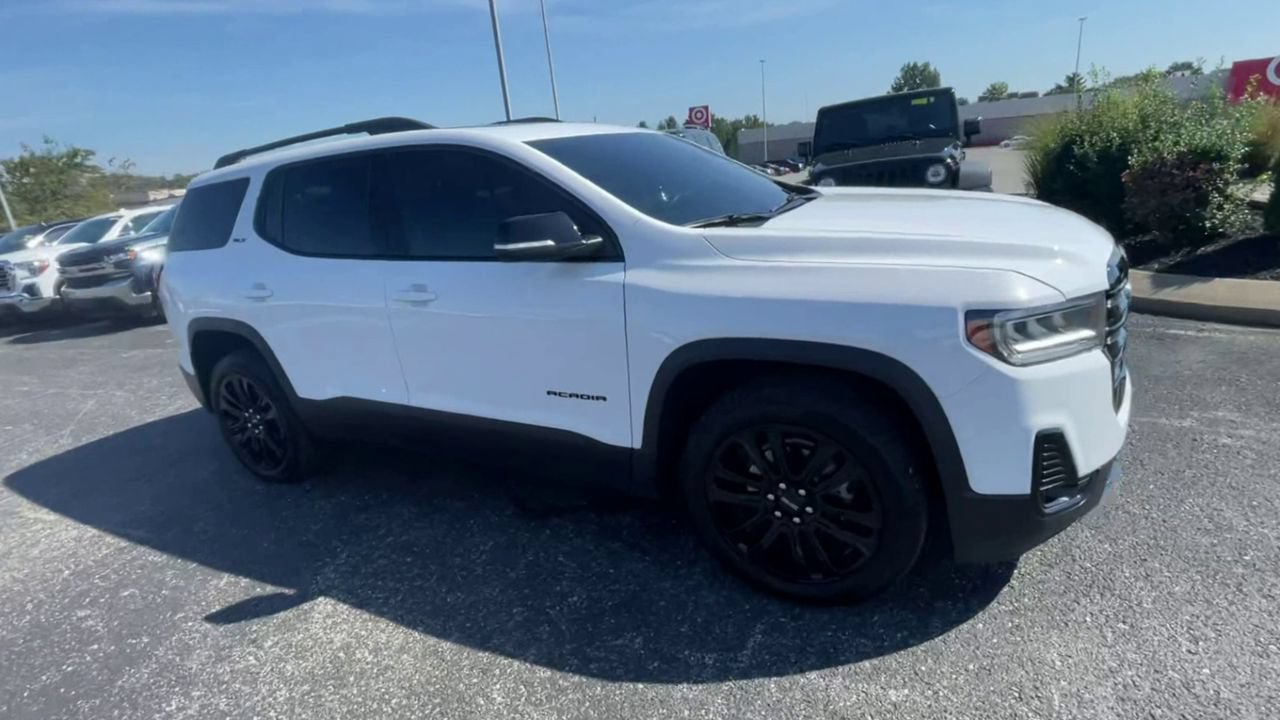 Used 2023 GMC Acadia SLT w/ Elevation Edition AWD/4WD image 3
