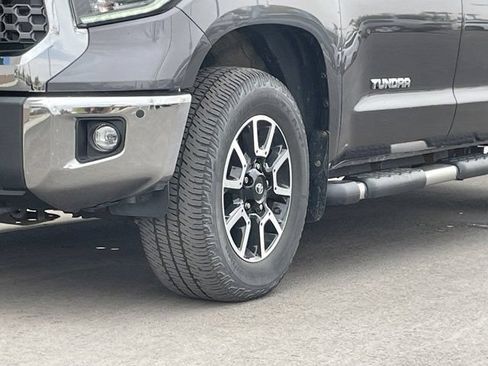 Used 2020 Toyota Tundra SR5 w/ TRD Off-Road Package AWD/4WD image 18