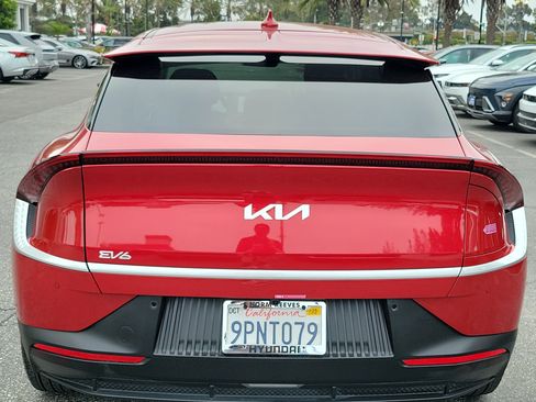 Used 2024 Kia EV6 Light RWD image 5