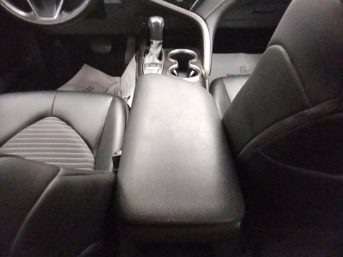 Used 2024 Toyota Camry SE image 44