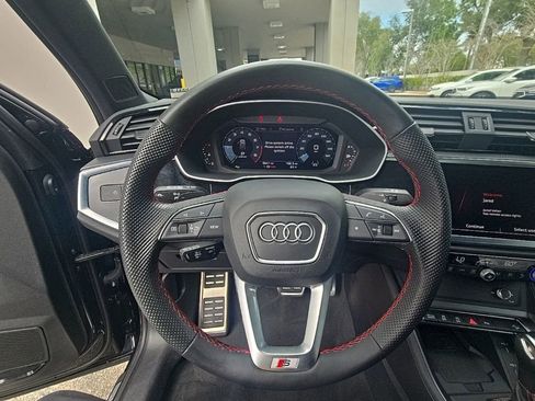 Used 2025 Audi Q3 2.0T Premium Plus image 16