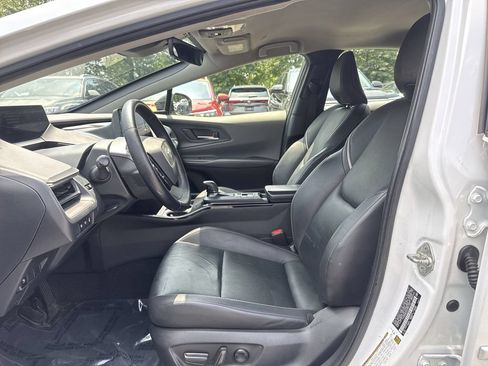 Used 2023 Toyota Prius XLE AWD/4WD image 13