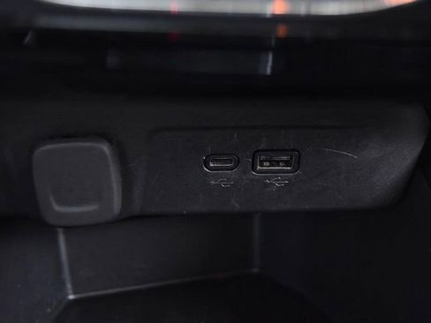 Used 2024 Chevrolet Trax LT image 14