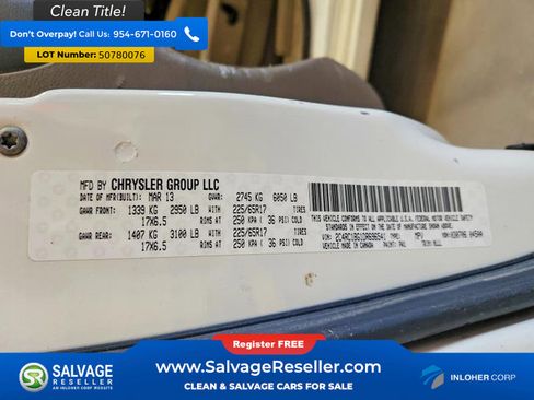 Used 2013 Chrysler Town & Country Touring FWD image 17