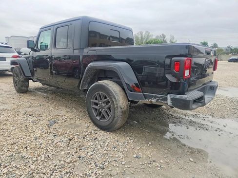 Used 2024 Jeep Gladiator Sport AWD/4WD image 4