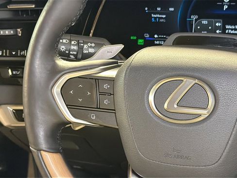 Used 2025 Lexus RX 450h AWD w/ Luxury Package image 22