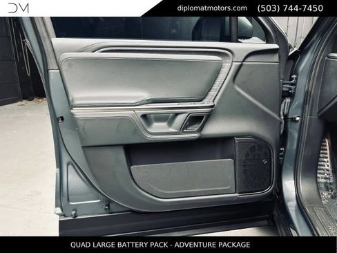 Used 2024 Rivian R1S Adventure AWD/4WD image 23