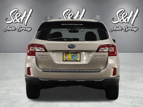 Used 2017 Subaru Outback 2.5i Premium AWD/4WD image 16