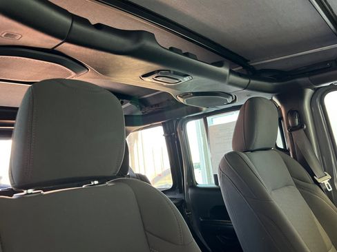 Used 2022 Jeep Wrangler Unlimited Sport S image 17