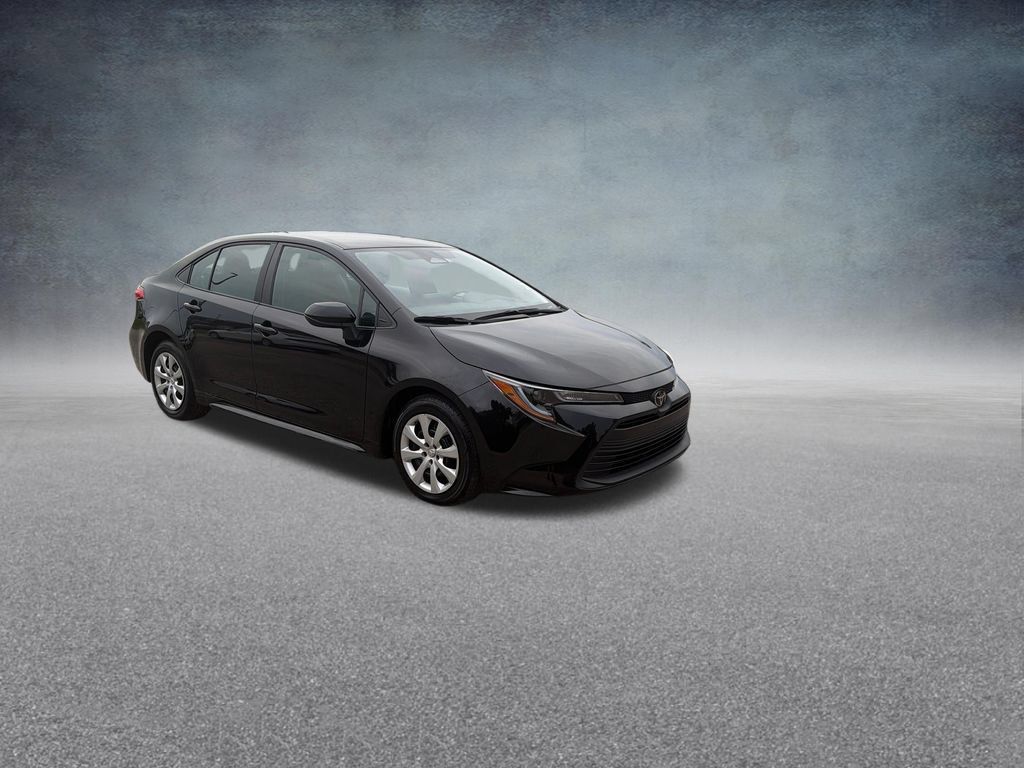 Used 2025 Toyota Corolla LE FWD image 3