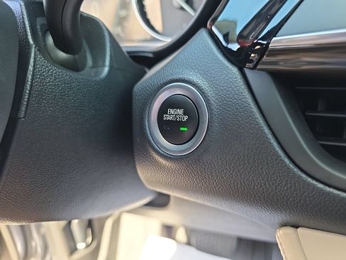 Used 2019 Buick Envision Premium w/ Driver Confidence Package AWD/4WD image 32