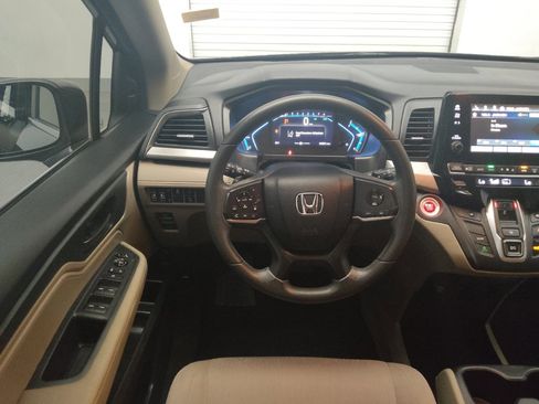 Used 2019 Honda Odyssey EX image 22