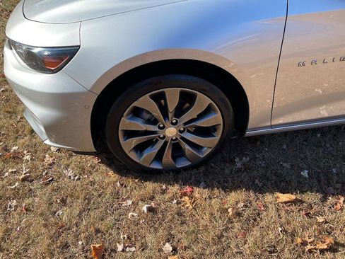 Used 2017 Chevrolet Malibu Premier w/ Premier Sun and Wheel Package image 27