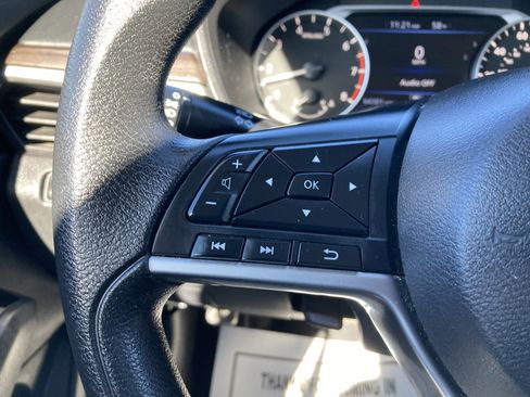 Used 2023 Nissan Altima 2.5 SV image 18