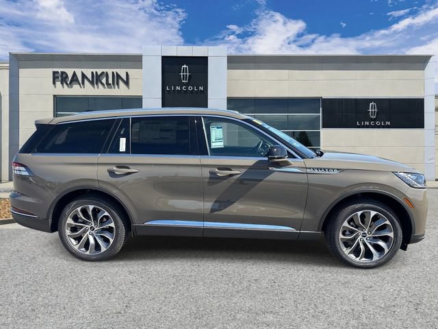 New 2025 Lincoln Aviator AWD w/ Equipment Group 101A image 8