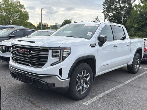 Used 2025 GMC Sierra 1500 SLT AWD/4WD image 3