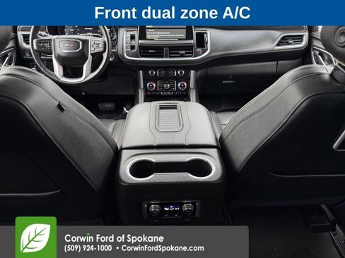 Used 2022 GMC Yukon SLT w/ SLT Luxury Package image 3