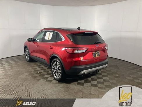 Used 2020 Ford Escape Titanium AWD/4WD image 4