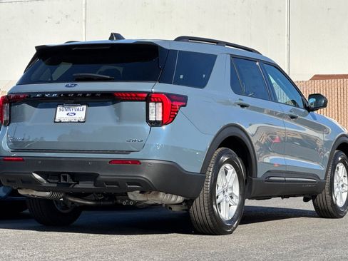 New 2026 Ford Explorer Active AWD/4WD image 5