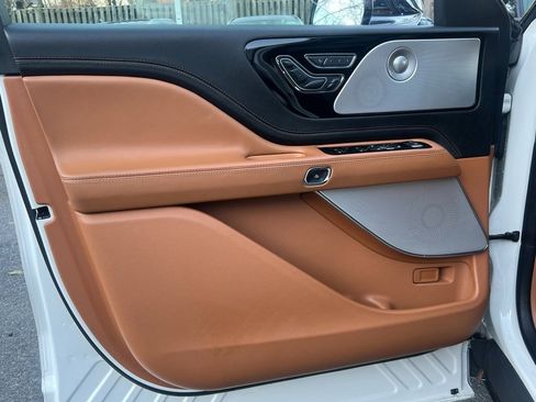 Used 2021 Lincoln Aviator Black Label w/ Dynamic Handling Package image 18