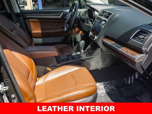 Used 2019 Subaru Outback 3.6R Touring w/ Popular Package #3A AWD/4WD image 12