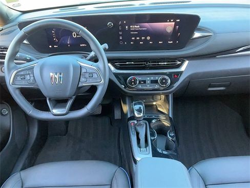 Used 2024 Buick Envista Sport Touring w/ Convenience I Package image 12