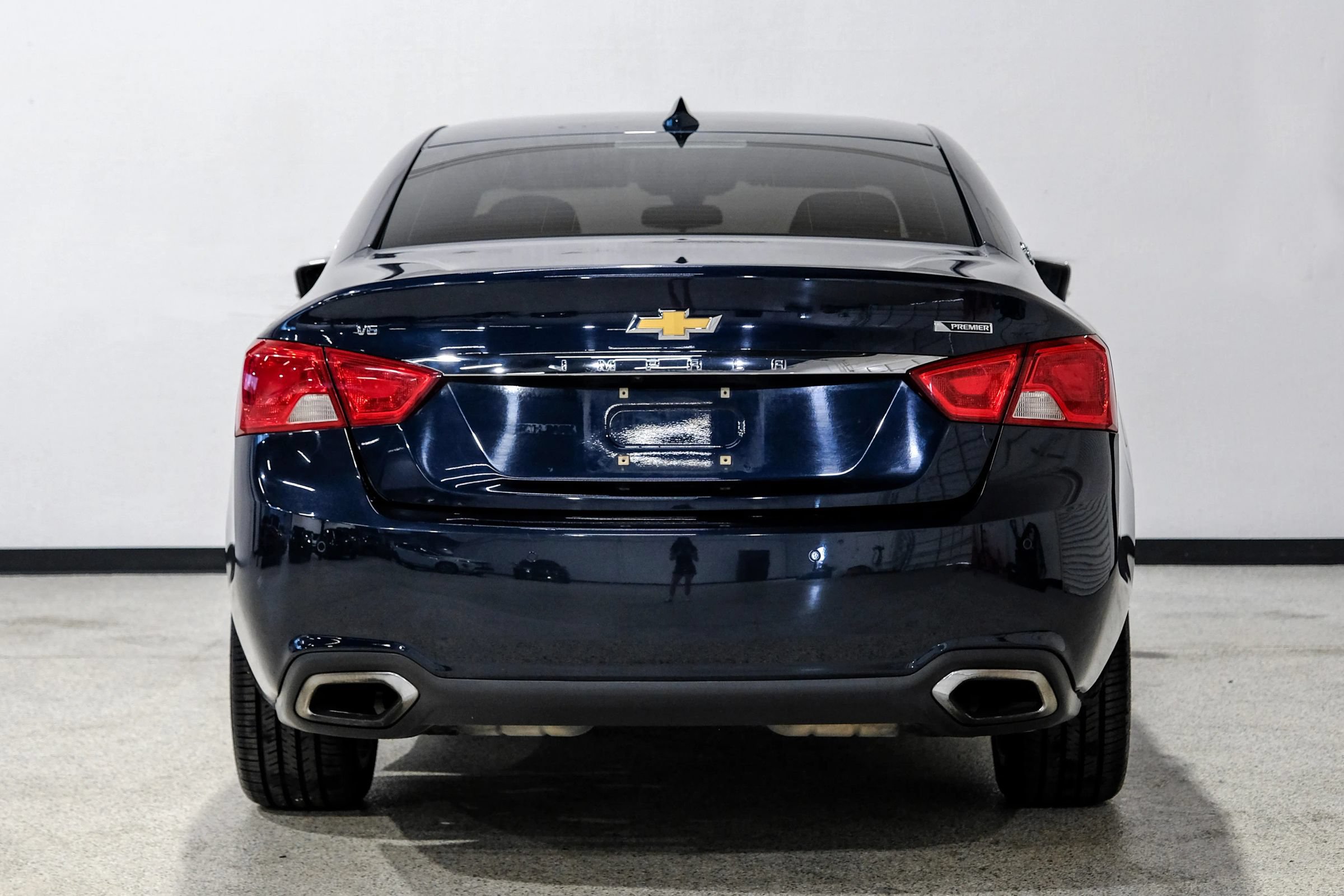 Used 2018 Chevrolet Impala Premier FWD image 6