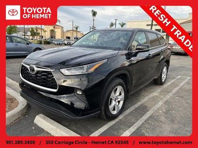 Used 2023 Toyota Highlander LE