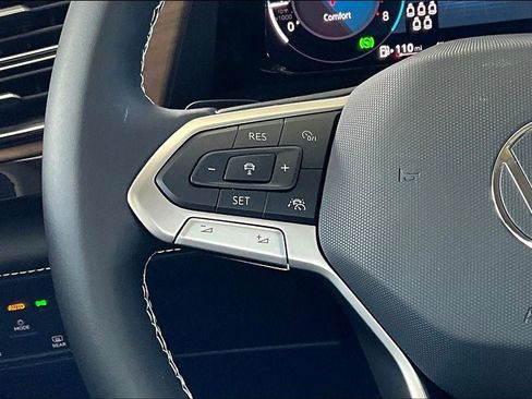 New 2026 Volkswagen Atlas SE FWD image 21