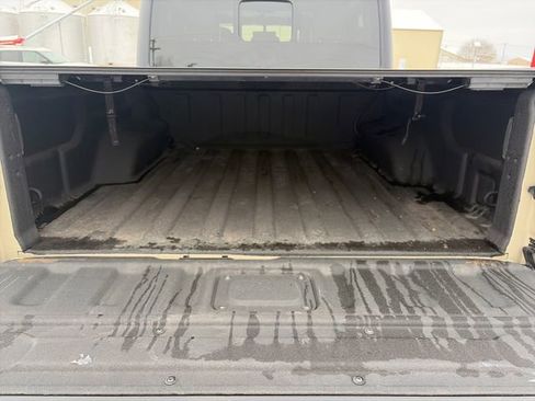 Used 2022 Jeep Gladiator Rubicon w/ Cold Weather Group image 38