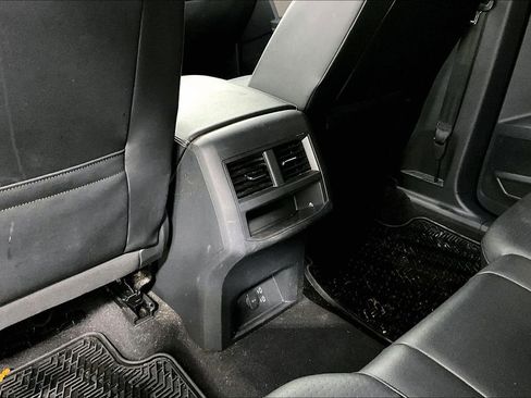 Used 2021 Volkswagen Atlas Cross Sport SE FWD image 29