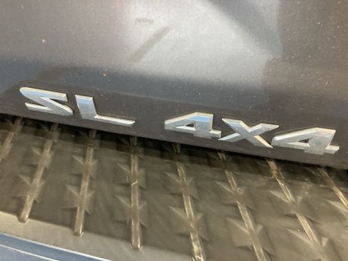 Used 2018 Nissan Titan SL w/ Texas Titan Edition AWD/4WD image 11