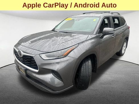 Used 2023 Toyota Highlander L FWD image 5