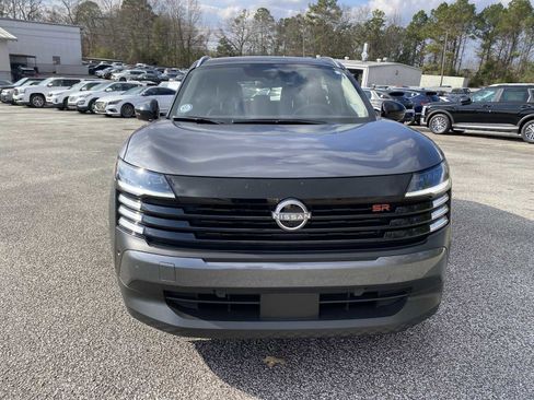 Used 2025 Nissan Kicks SR image 3