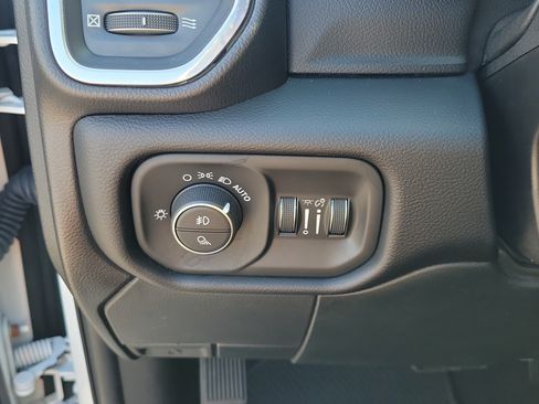 Used 2020 RAM 2500 Laramie AWD/4WD image 26